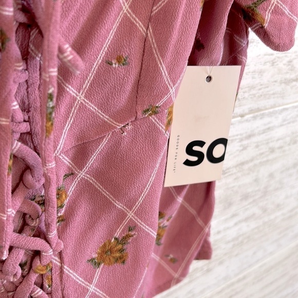 SO Floral off the shoulder Blouse | SIZE XS - Picture 5 of 5